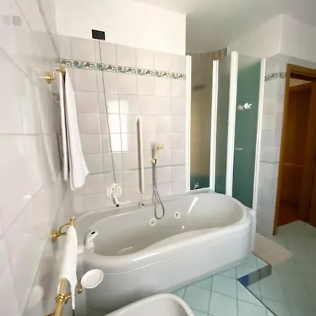 Holiday home Penelope Al Intero Villino Con Terrazza Vista Iseo